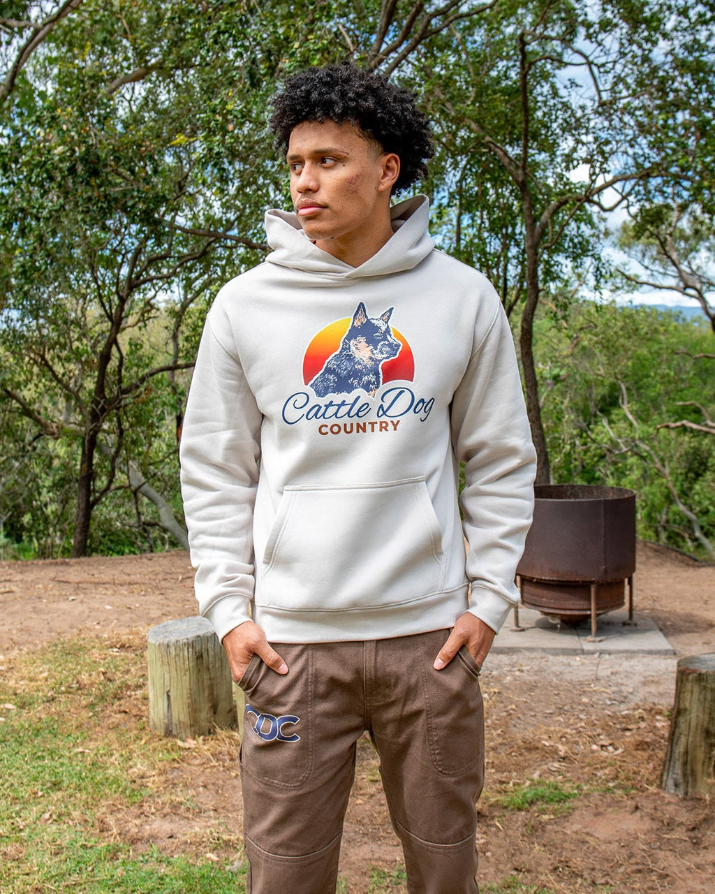 Mens_Relaxed_Hood_Bone_Front